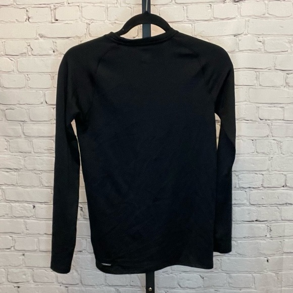 Reebok Black Long Sleeve Basel Layer Speedwick Top Size XL Kids - Picture 2 of 4
